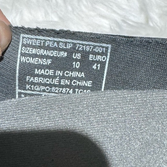 Bogs woman’s black waterproof shoes size 10‎ - Picture 4 of 5